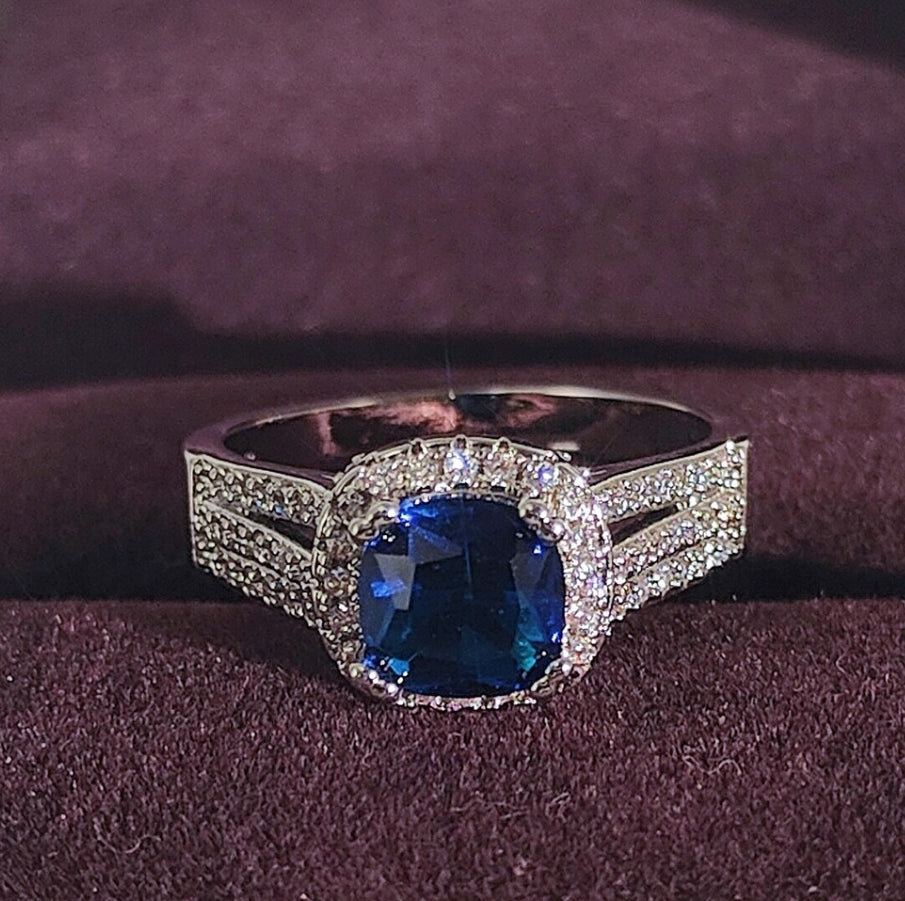 Inel de logodnă pernă cu diamant safir și argint în stil vintage
