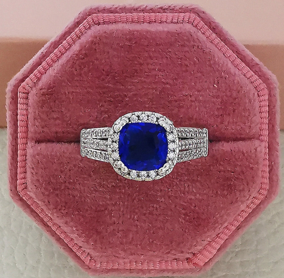 Inel de logodnă pernă cu diamant safir și argint în stil vintage